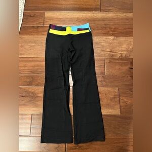 lululemon black Groove pant 8 reg